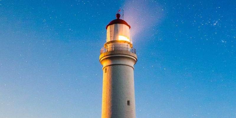 65购“银发KOL”计划：真实老年用户如何分享折扣商品，打造省钱信任经济