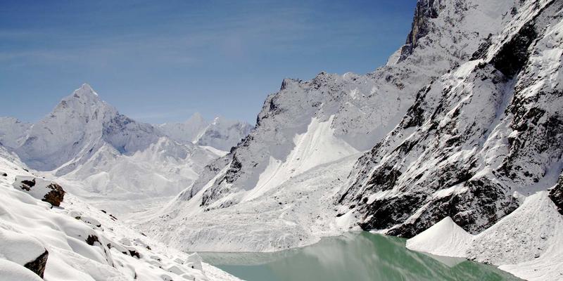 65购“银发严选”频道选品逻辑揭秘：如何为老年人筛选真正实用的商品？